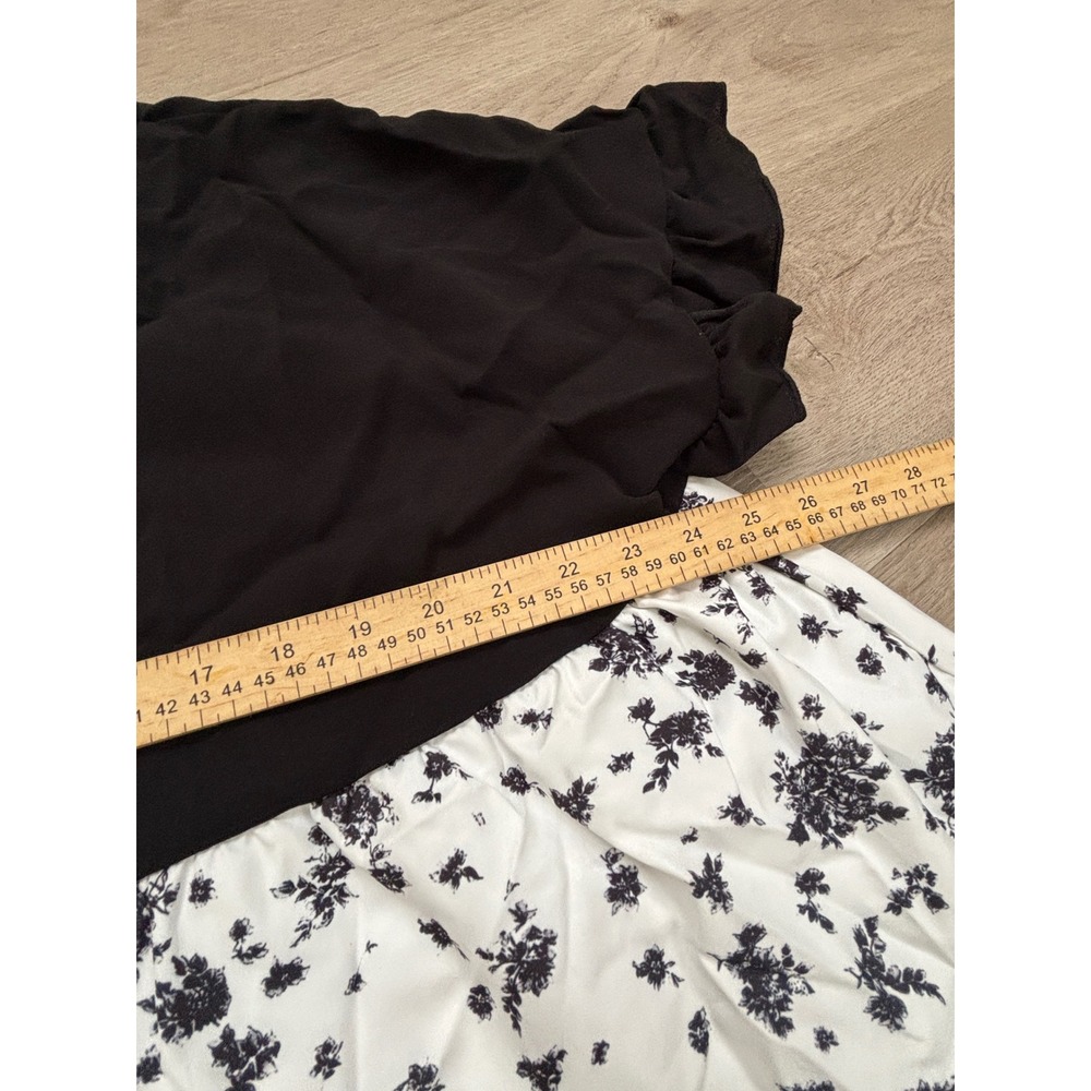 Black White Floral Tiered Ruffle Babydoll Top Short Sleeve Blouse XL - Picture 4 of 4
